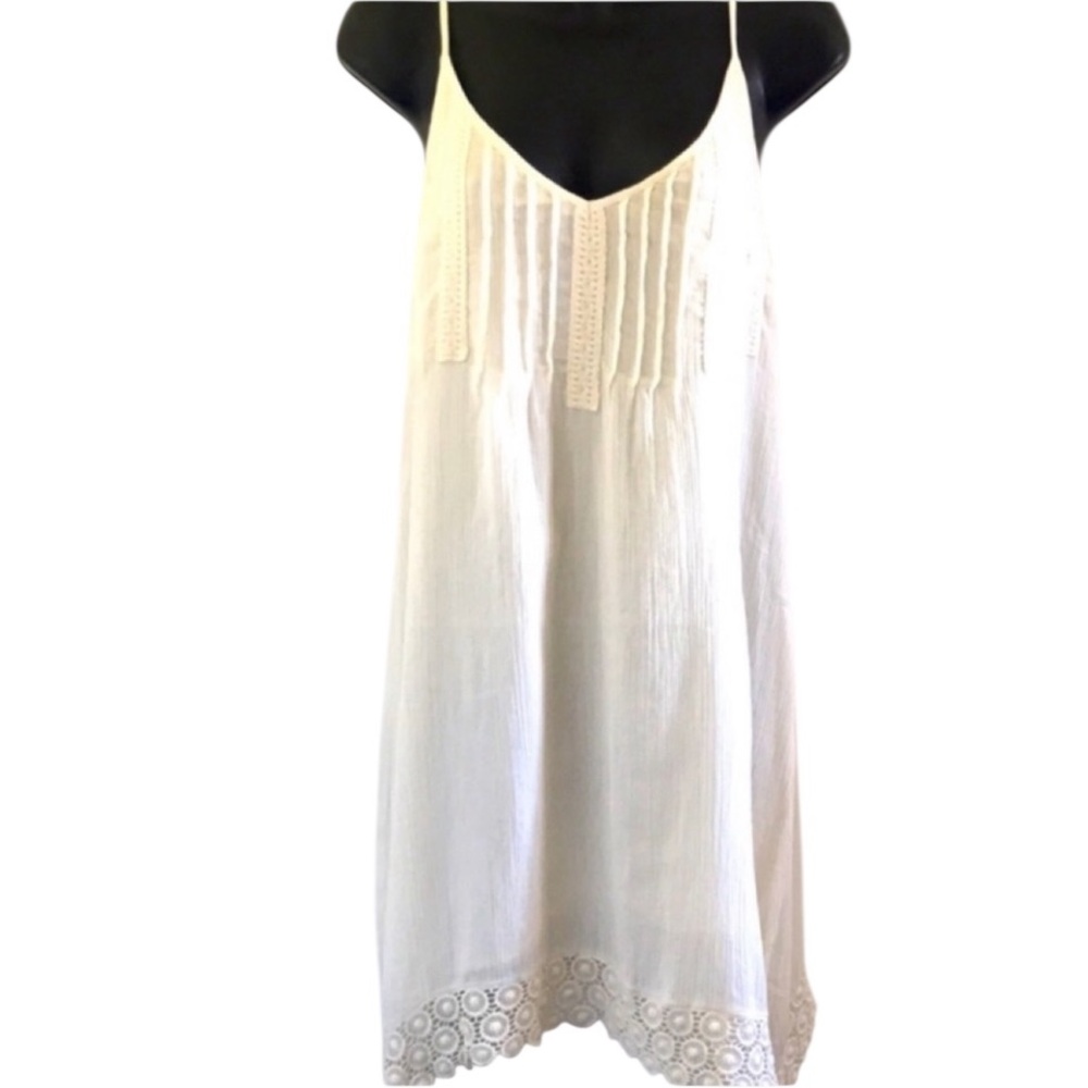 Red Saks 5TH Avenue size XS -SM ivory adjustable summer slip dress